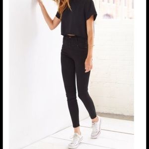 NEW WT!!!! 🖤BDG TWIG HIGH-RISE BLACK JEANS 🖤